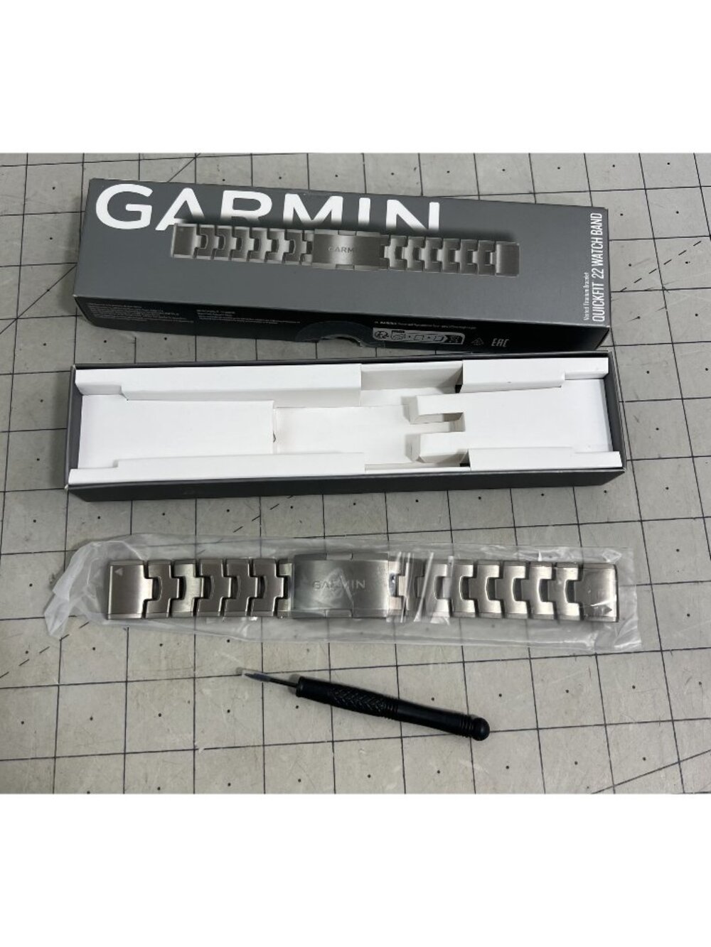 Garmin QuickFit 22 Vented Titanium Watch Bracelet Strap New Open Box